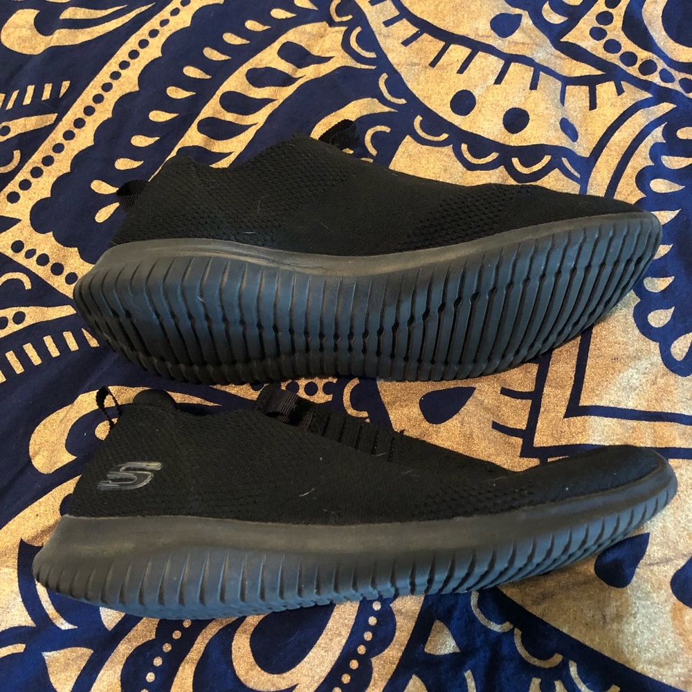 Women’s Skechers Uktra Flex Memory Foam Slip On Walking Sneaker 7.5 Black
